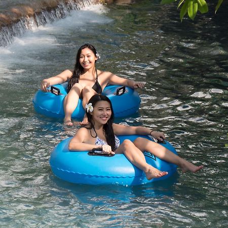 טומון Guam Plaza Resort מראה חיצוני תמונה