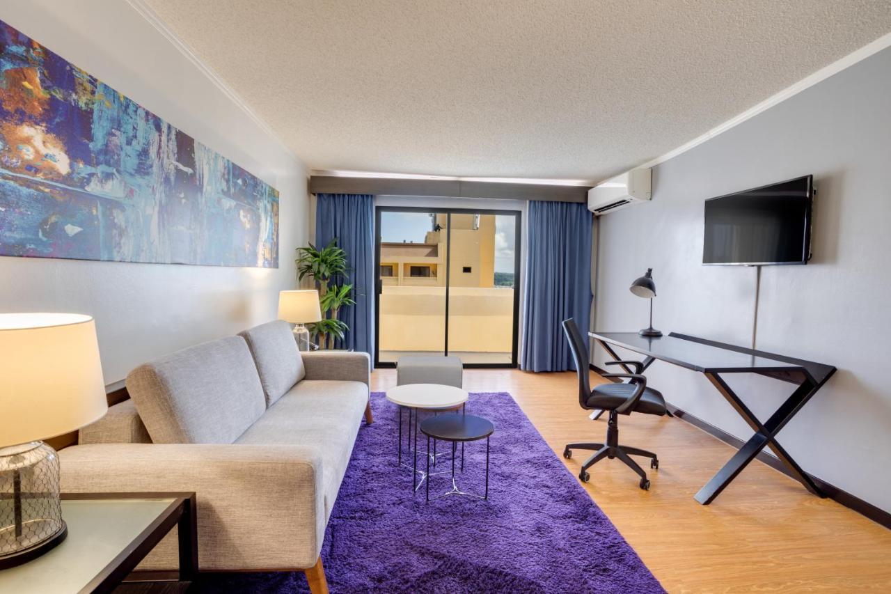 טומון Guam Plaza Resort מראה חיצוני תמונה