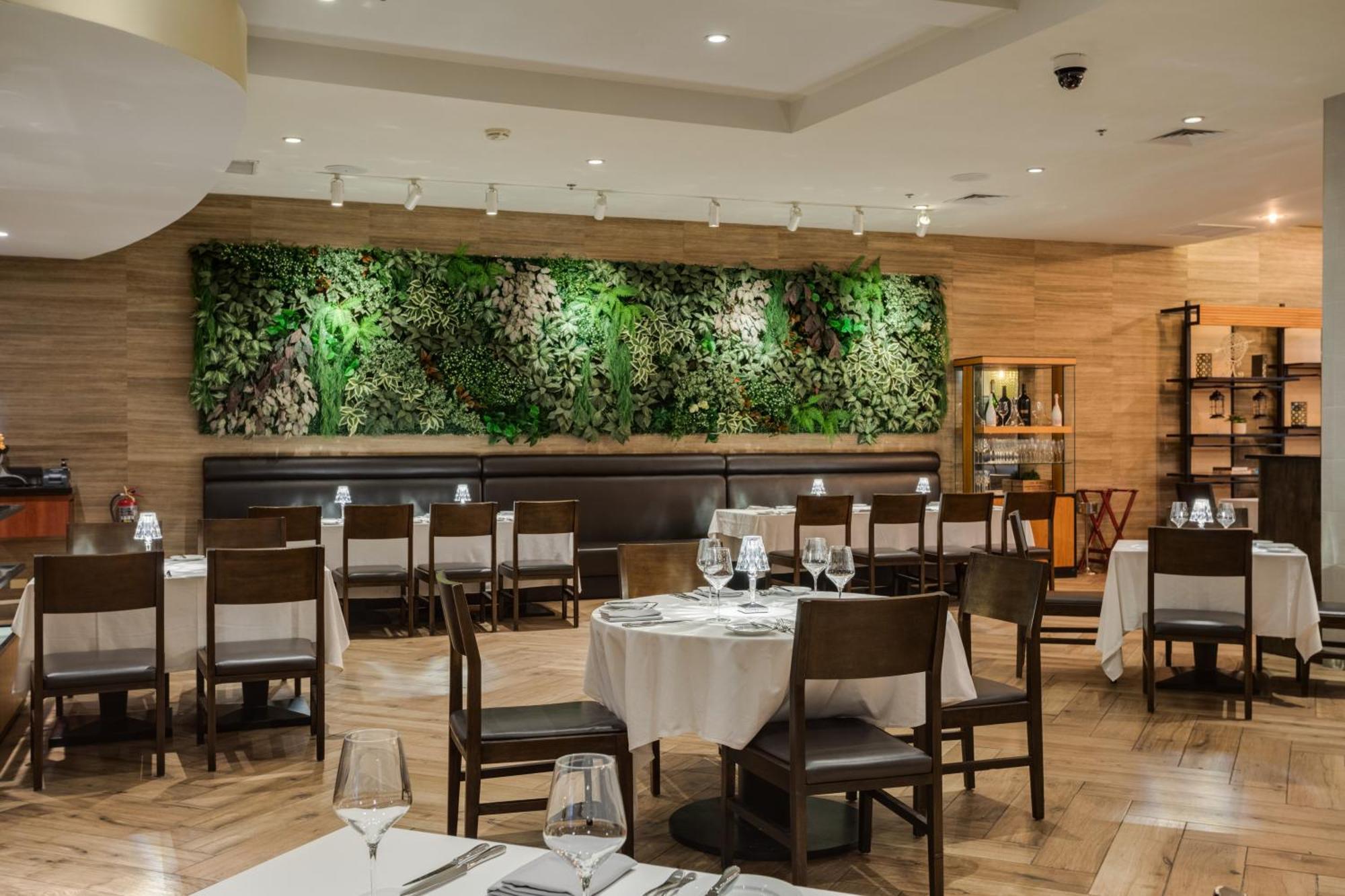 טומון Guam Plaza Resort מראה חיצוני תמונה