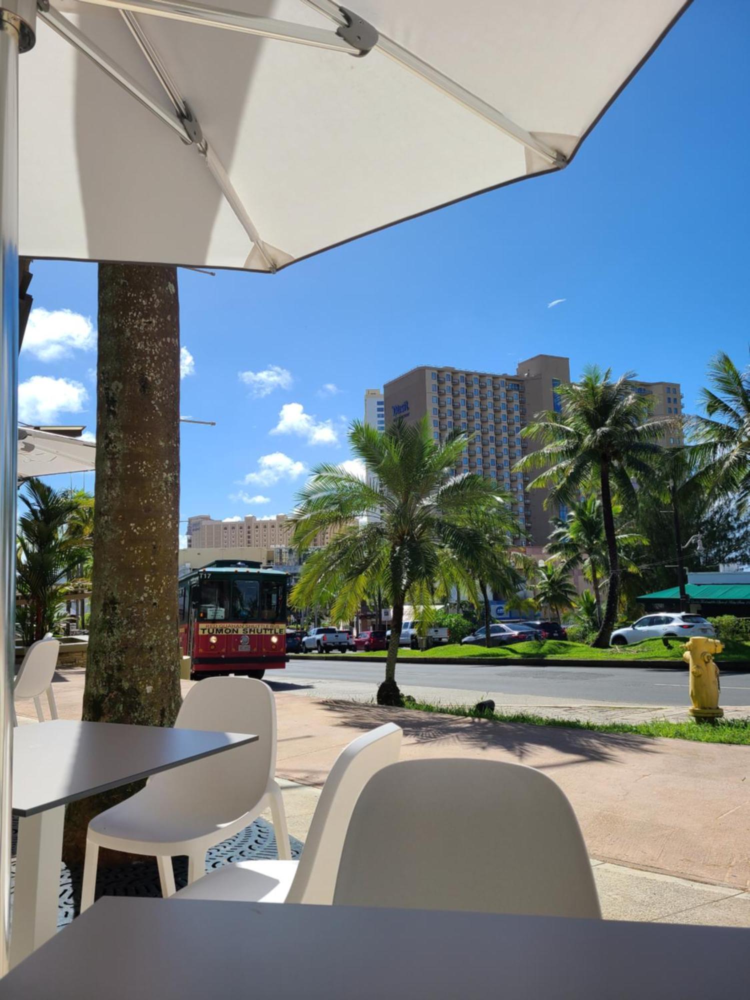 טומון Guam Plaza Resort מראה חיצוני תמונה
